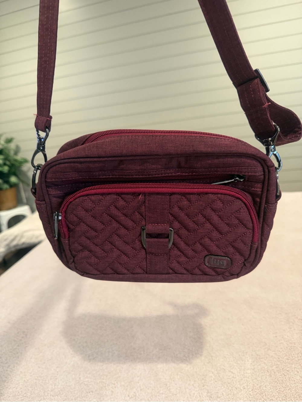 lug Quilted Crossbody Bag - Wine